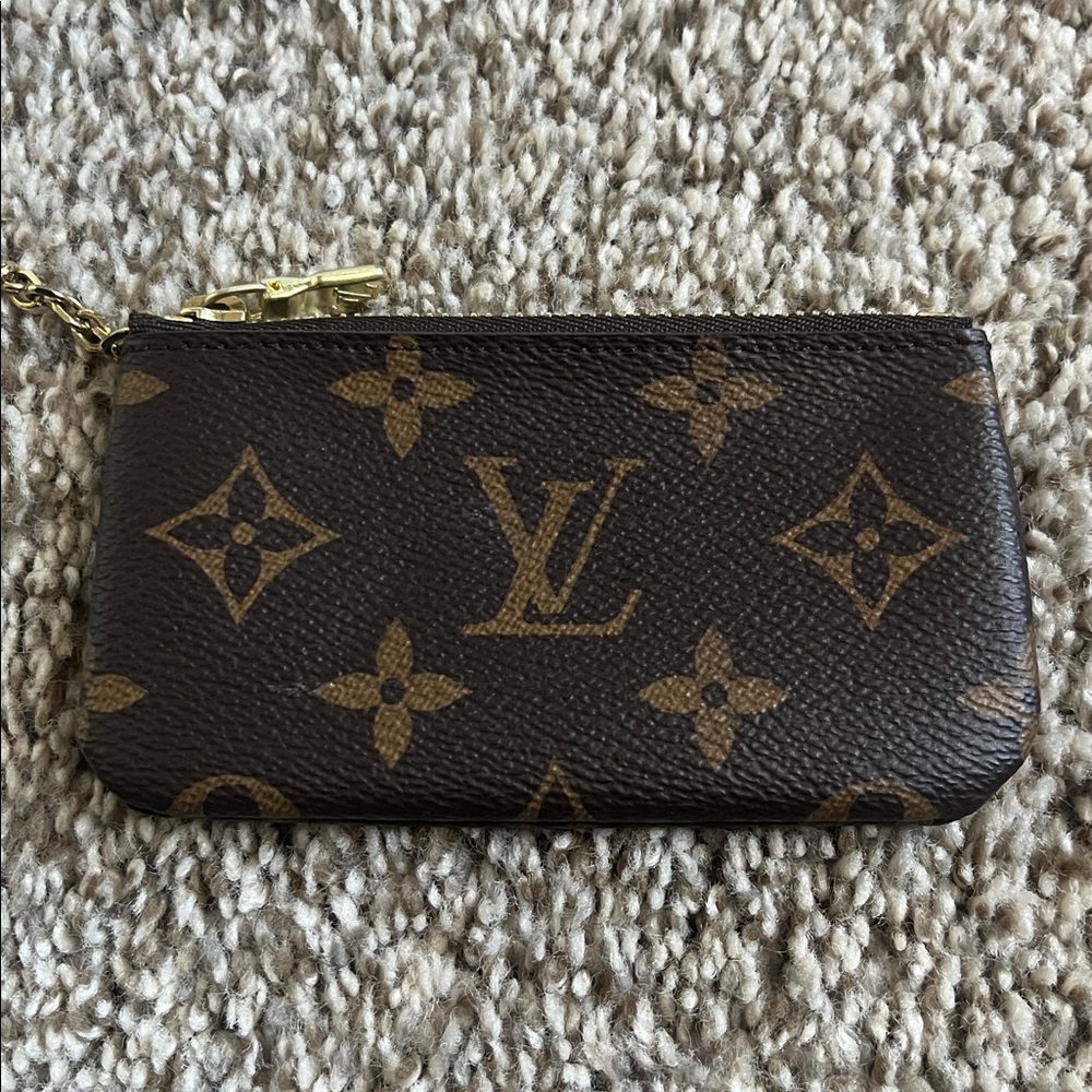 Louis Vuitton Brown Monogram Key Pouch with Gold Chain - Picture 5 of 7